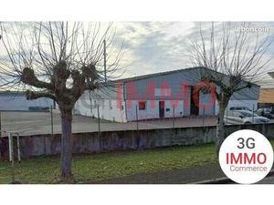 Local industriel 700 m²