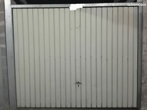 Garage double/box fermé quartier Viarme/Hauts-Pavés