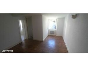 Location maison de village T3