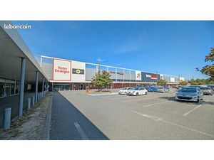 Location de commerce  local commercial ou professionnel à Liffré