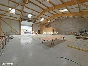 Local d'activité 280 m²