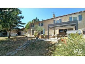 Longère 6 pièces 193 m²