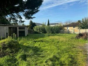 V terrain constructible begles 815 m2