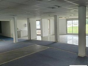 Local bureaux 1 563 m²