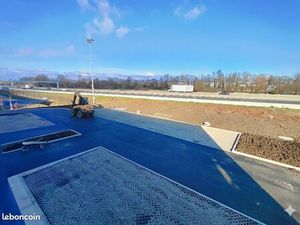 Local d'activité 378 m²