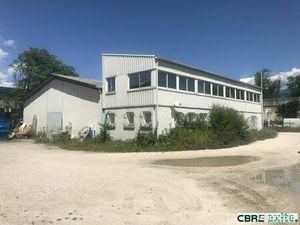 Local d'activité 496 m²