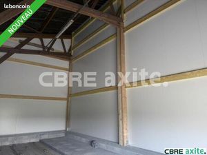 Local d'activité 99 m²