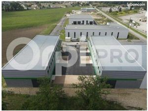 Local d'activité 230 m²