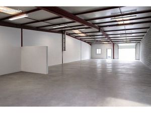 Local d'activité 219 m²