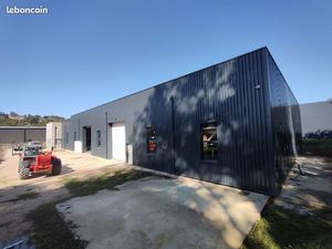 Local d'activité 1 150 m²