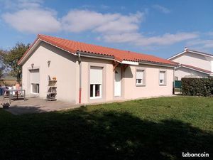 Villa récente de plain pied 3 chambres 5 min La Côte St André