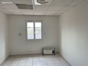 Location bureaux 63m2 saint cannat