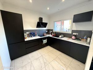 Maison 4 pièces 200 m²