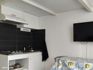 Studio meublé 14m2 proche gares