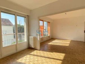Location Appartement 4 pièces à Orvault (44700) : à louer 4 pièces / 92m² Orvault