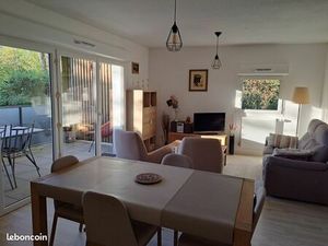 Pessac centre sans vis à vis au milieu de la verdure