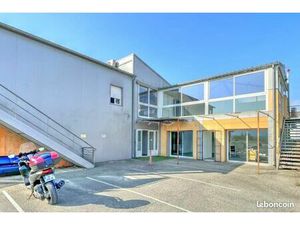 Bureaux 138 m²