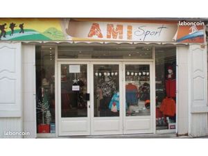 Droit au bail ou fonds de commerce vêtements et articles de sport à vendre à Villard de La
