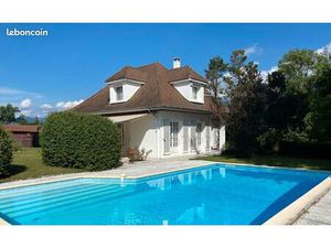 Maison - 7 pièces - 205m2