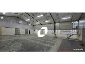Local industriel 1 935 m²