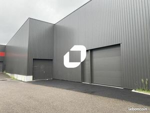 Local d'activité 505 m²