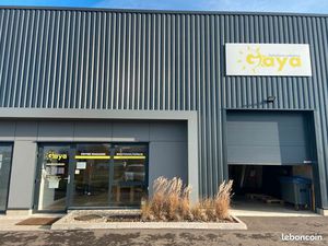 Local d’activité entièrement aménagé 153 m² + mezzanine