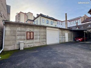 Local 131m2 individuel