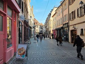 Locale commercial restauration