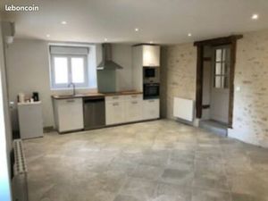 Maison de bourg 81m2 3ch. + garage