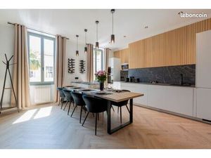 Appartement 4 pièces 94m2 rénové à neuf