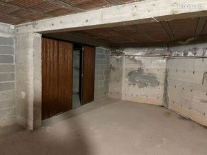 GARAGE à louer pour stockage
