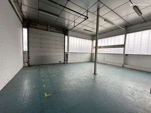 Local professionnel à Hoerdt - 150m2 - (garage/atelier/stockage)