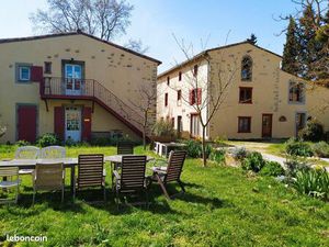Maison de maître à louer