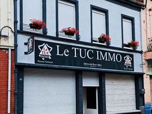 Immeuble local et habitation