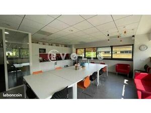 Bureaux 204 m²