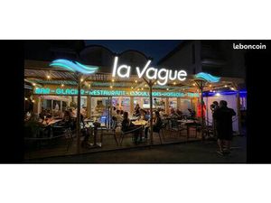 Restaurant bar glacier