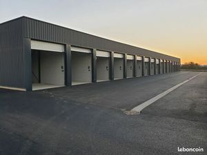 ? Box de stockage sécurisé – 29 m² (jusqu'à 60 m²) – Zone Batipolis  Aiffres / Niort