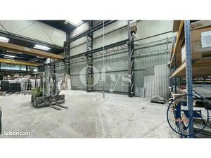 Local d'activité 370 m²