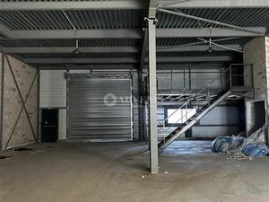 Local bureaux 250 m²