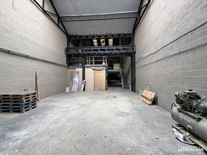 Local d'activité /entrepôt