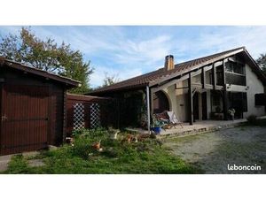 Maison familiale 110 m² + pièce annexe 23 m² aménageable – Jardin 1 000 m² – Ambarès-et-La