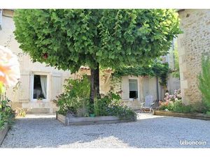 Maison ancienne avec grange