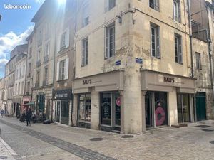 Immeuble de rapport - proche marché Notre Dame