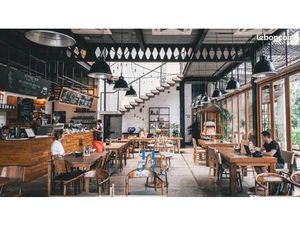 Local commercial 200 m²