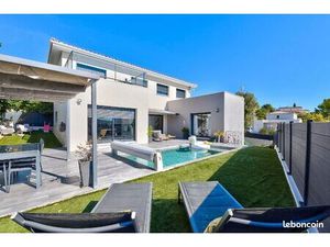 Terrain 800 m² Le Triadou