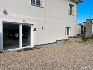 Bureaux à louer SAINT DENIS DE PILE