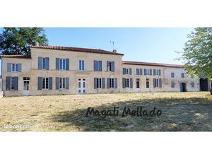 Maison 8 pièces 270 m²