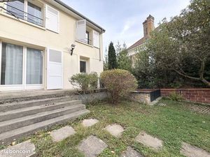 Maison 7 pièces 213 m²