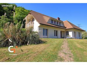 Maison 8 pièces 235 m²