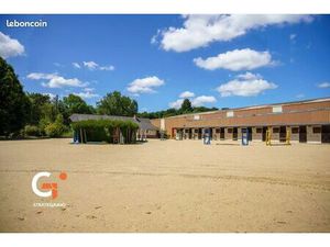 Maison 400 m² La Feuillie